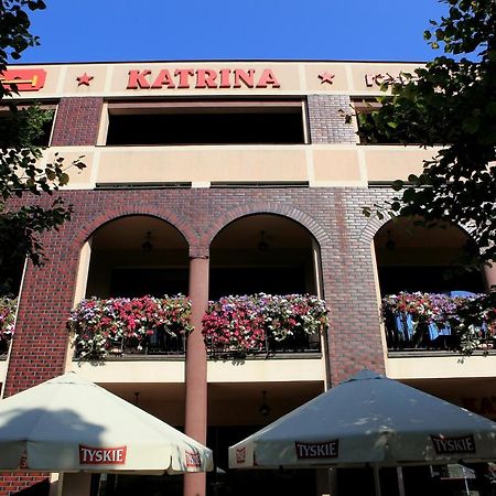 Katrina Aparthotel Ostrzeszów Eksteriør bilde