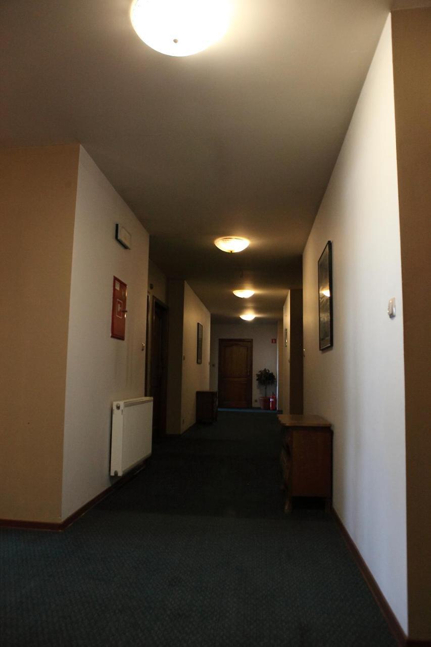 Katrina Aparthotel Ostrzeszów Eksteriør bilde